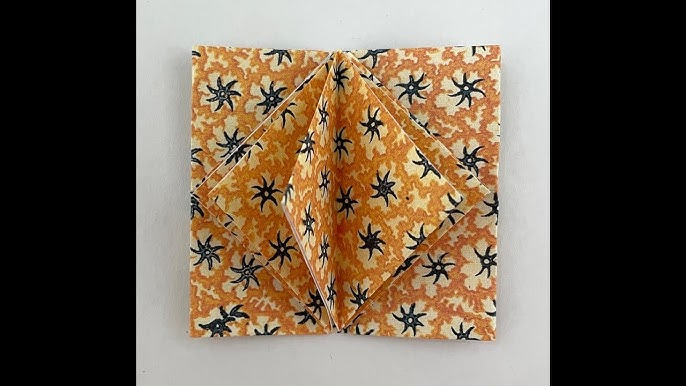 Le livre à pages triangulaires